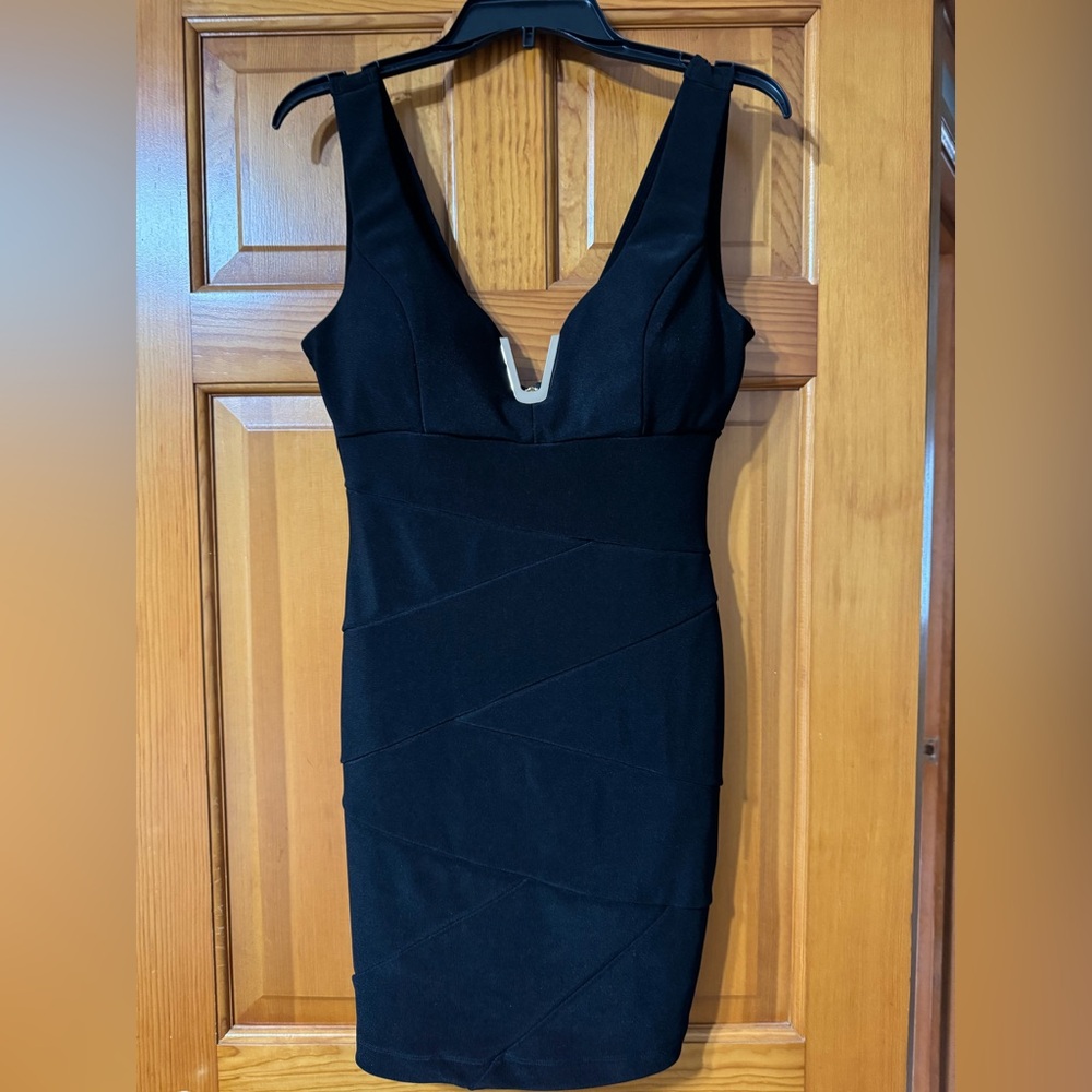 Elegant Black Sleeveless Dress Size Medium by Emerald Sundae
